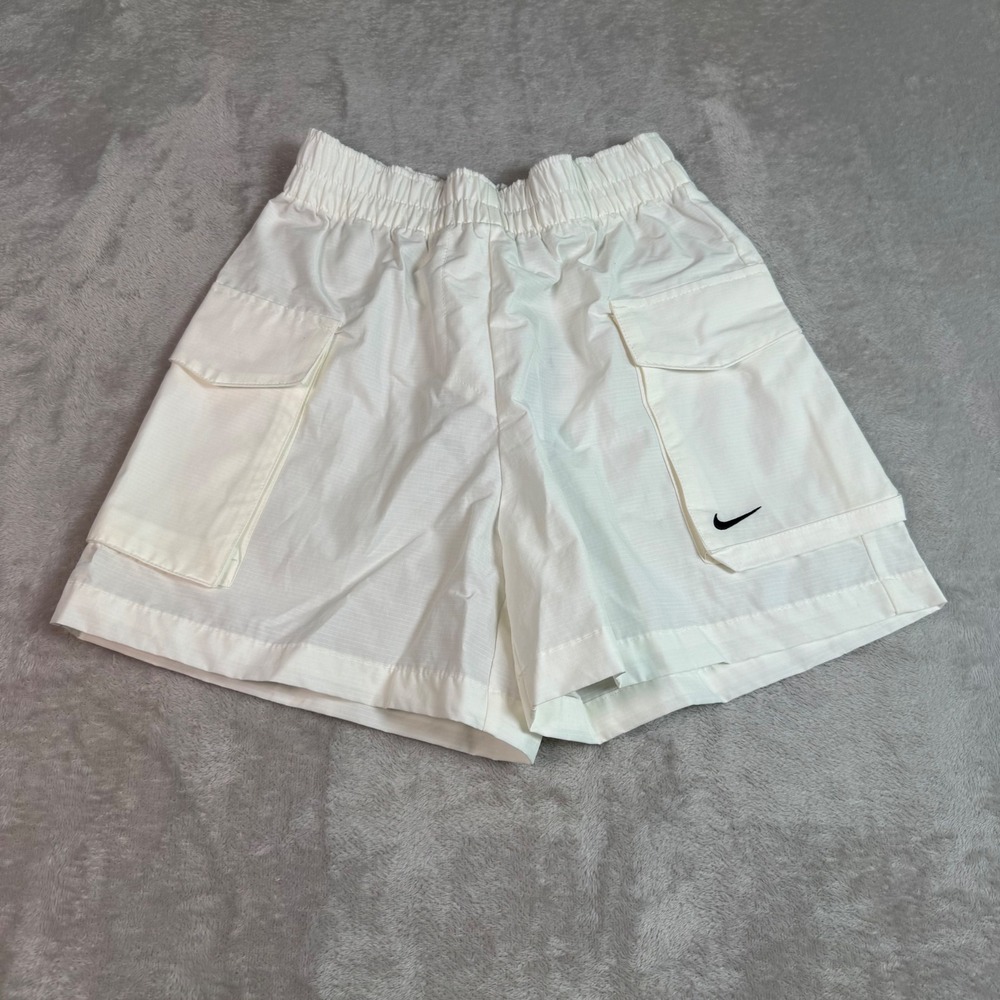 NWT Nike Sportswear Loose Fit High Rise 5" Cargo Shorts White XS Nylon